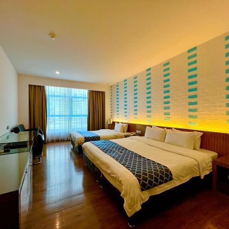 New World Express Motel Bintulu Exterior photo