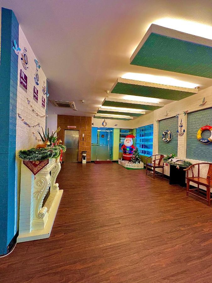 New World Express Motel Bintulu Exterior photo